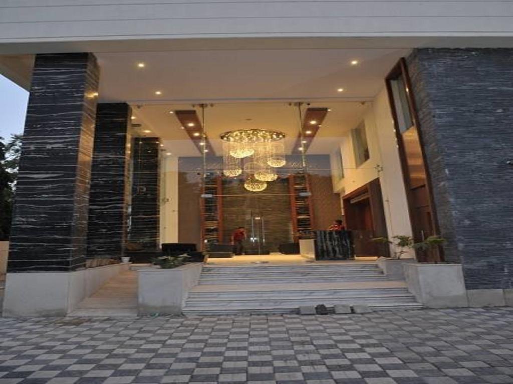 Jagrati Ananta Express Hotell Jaipur Eksteriør bilde
