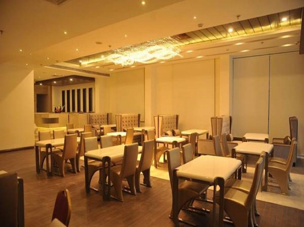 Jagrati Ananta Express Hotell Jaipur Eksteriør bilde
