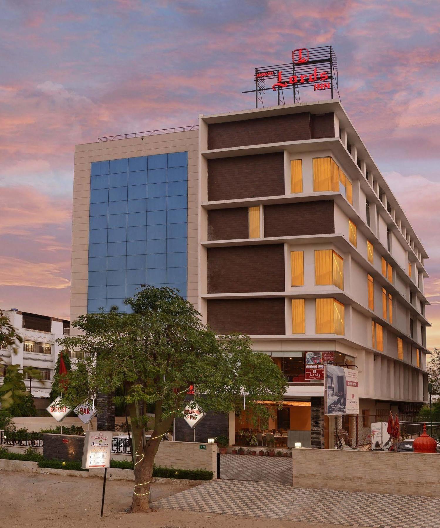 Jagrati Ananta Express Hotell Jaipur Eksteriør bilde