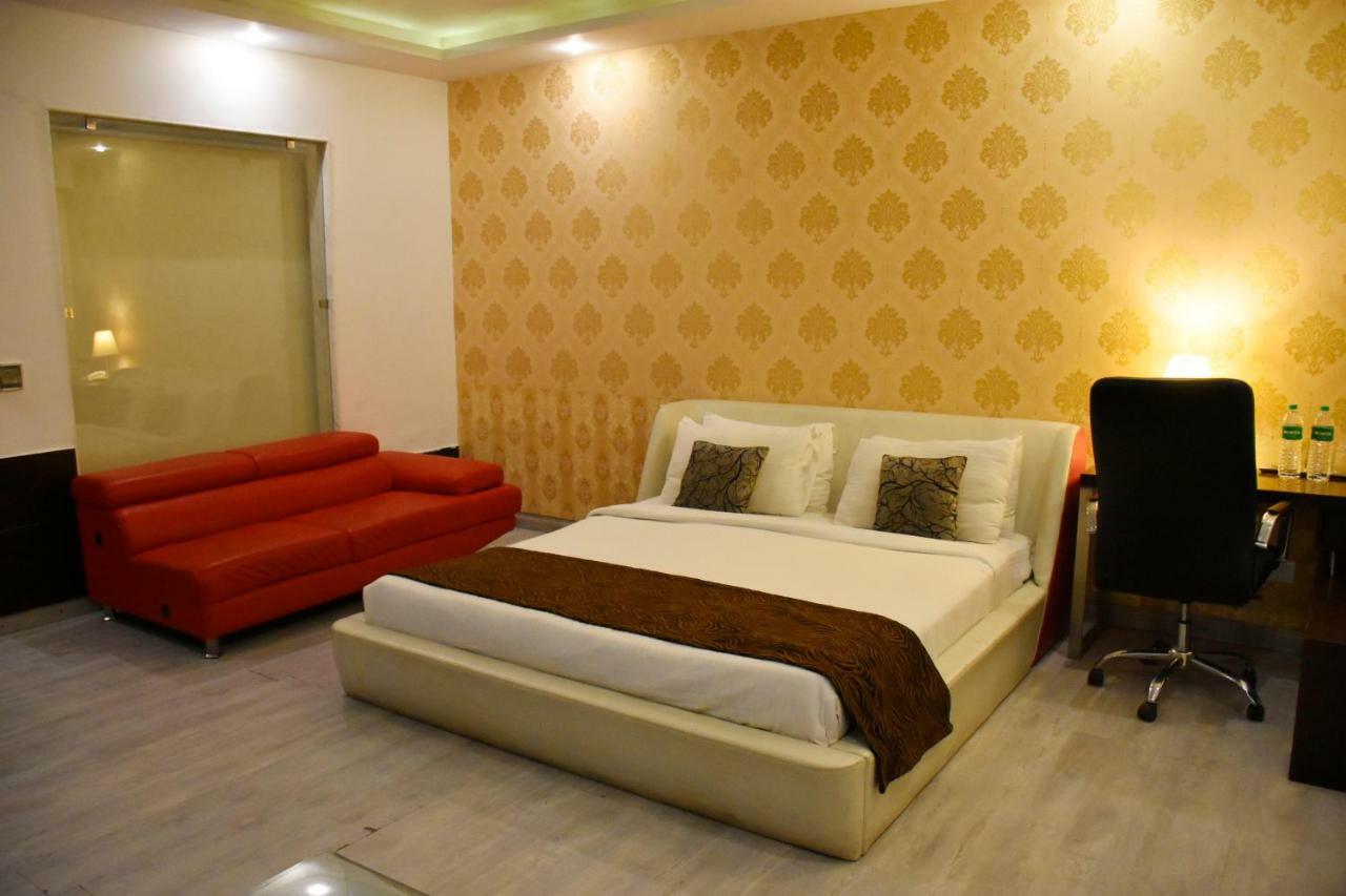 Jagrati Ananta Express Hotell Jaipur Eksteriør bilde