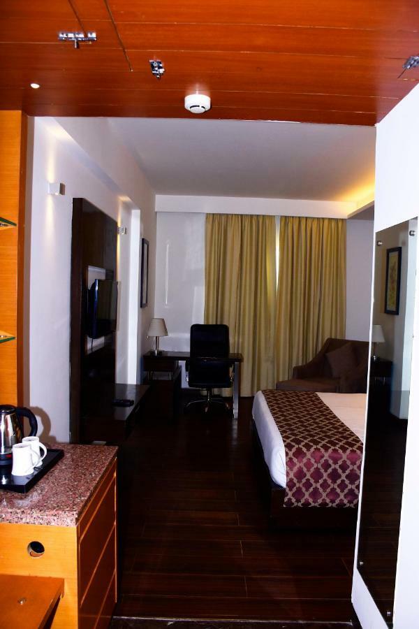 Jagrati Ananta Express Hotell Jaipur Eksteriør bilde